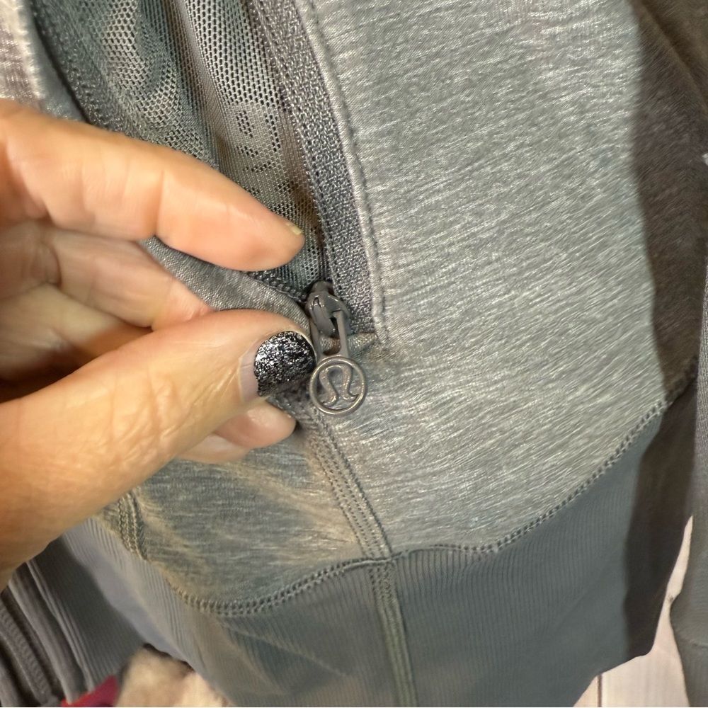 Lululemon Daily Practice Jacket - Picture 6 of 12